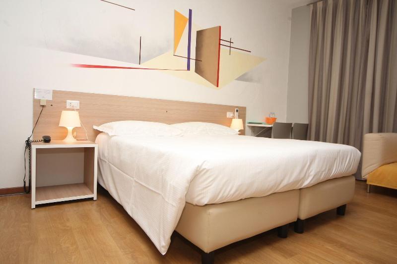 Anton&Art Hotel Lake Como Buitenkant foto